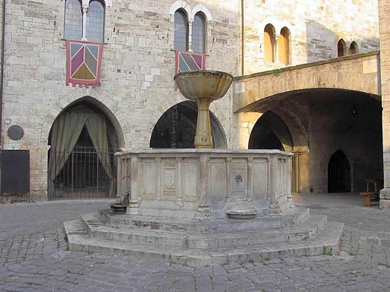 Palazzo Brunamonti - Genel