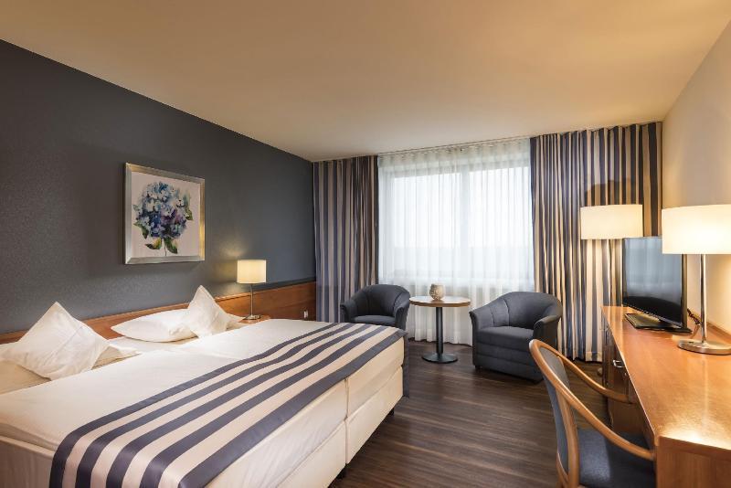 Maritim Hotel Ulm - Oda