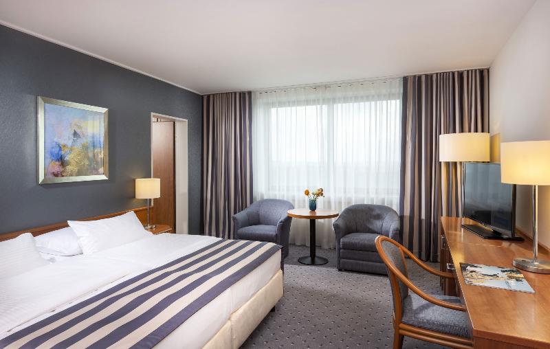 Maritim Hotel Ulm - Oda