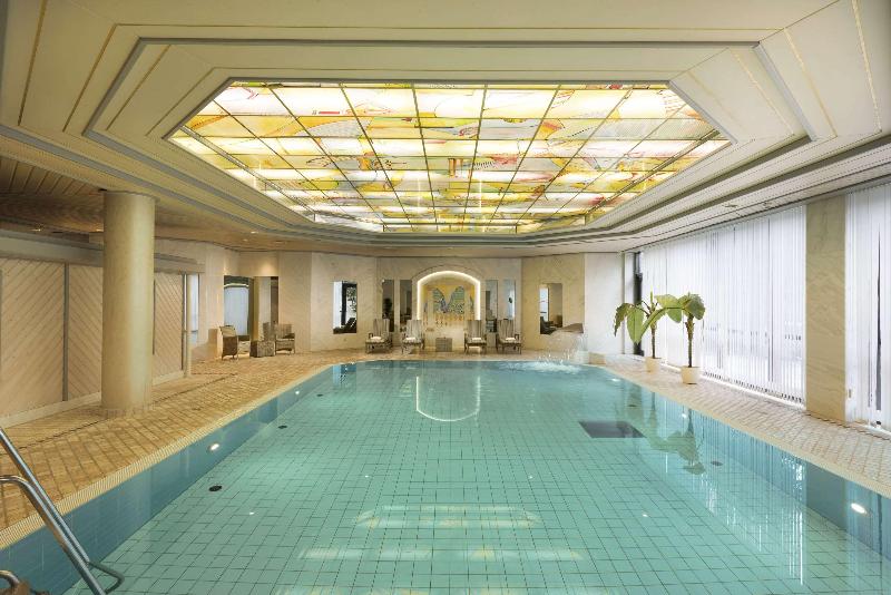 Maritim Hotel Ulm - Havuz