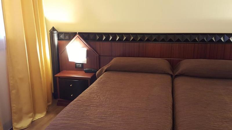 Hotel Motel Flower - Genel