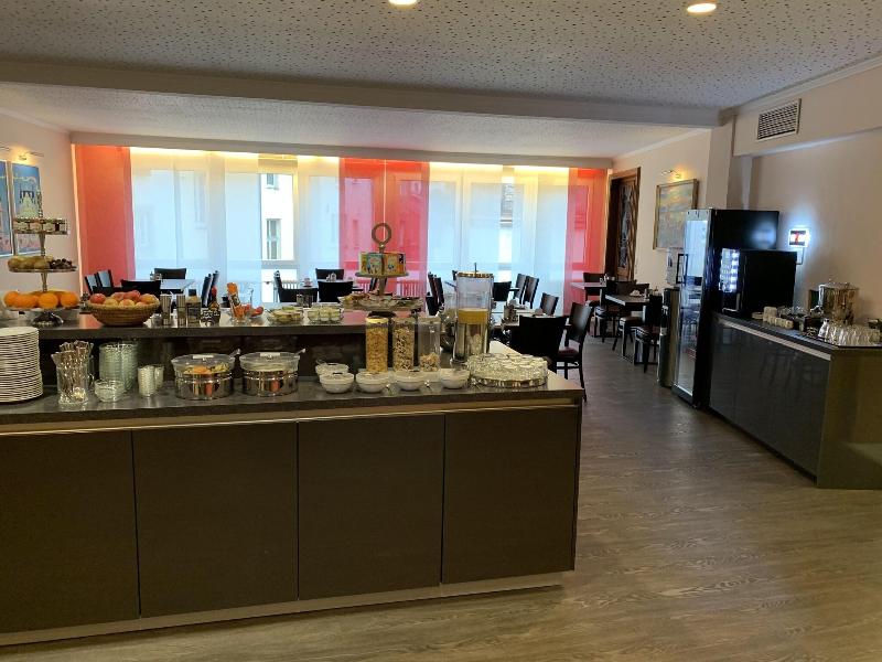 Hotel Well garni - Restoran