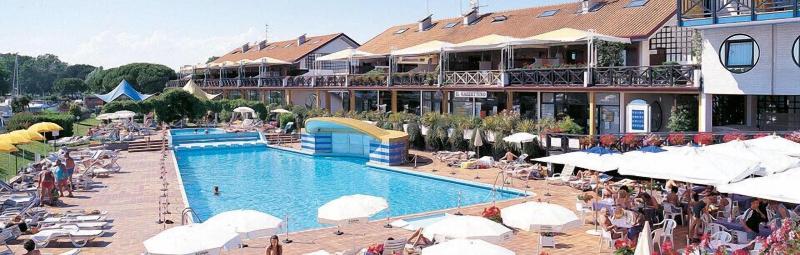 Hotel Marina Uno - Havuz