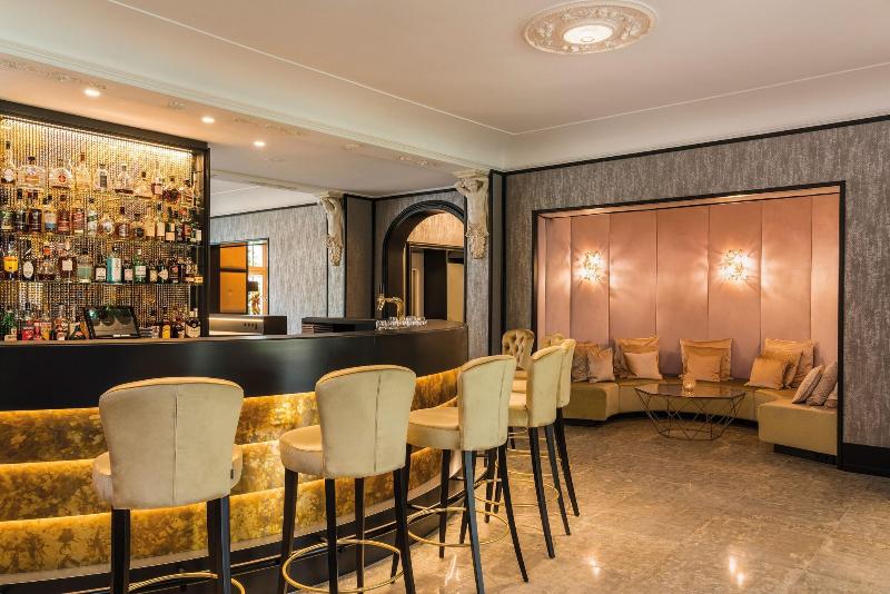 Parkhotel Adler - Bar