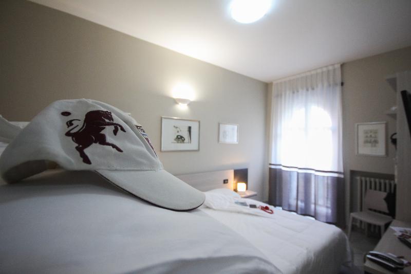 Hotel Gran Torino - Oda