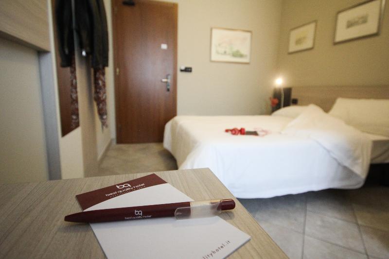 Hotel Gran Torino - Oda