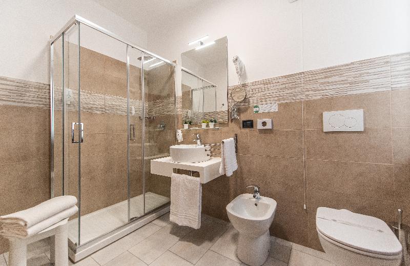 Hotel Gran Torino - Oda