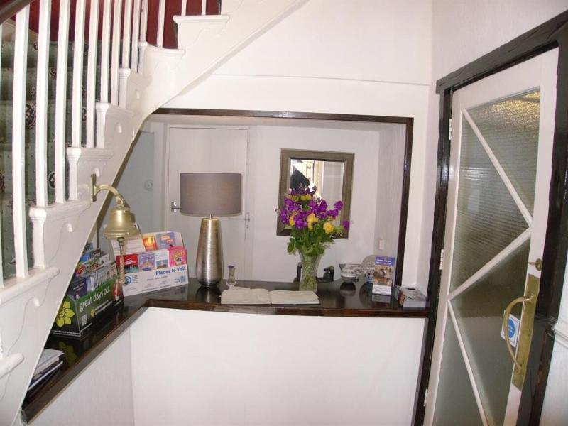 Beach House Hotel - Guest house - Lobi