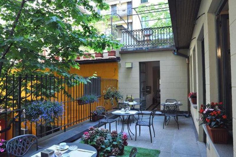 Roma e Rocca Cavour - Genel