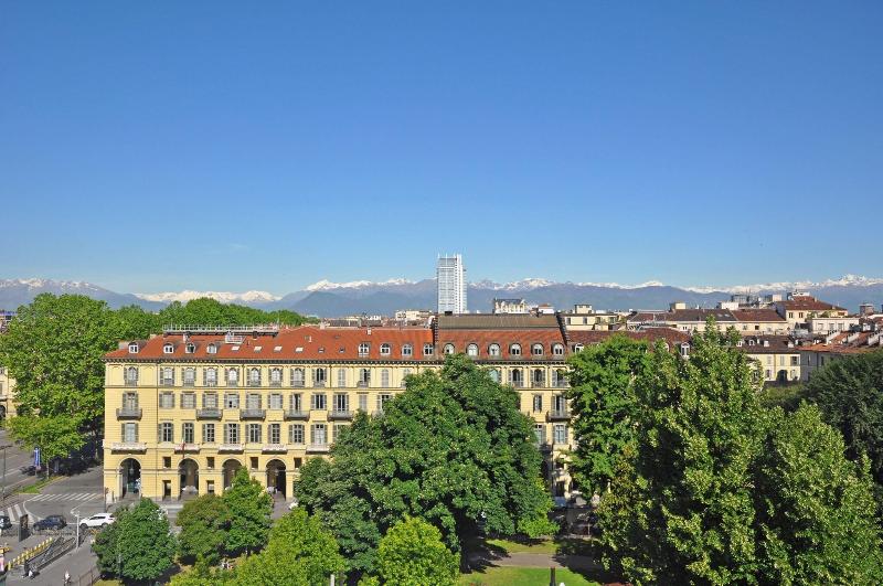 Roma e Rocca Cavour - Genel