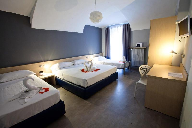 Adalesia Hotel&Coffee - Oda