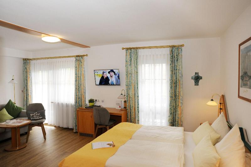 Hotel Rösslwirt - Oda