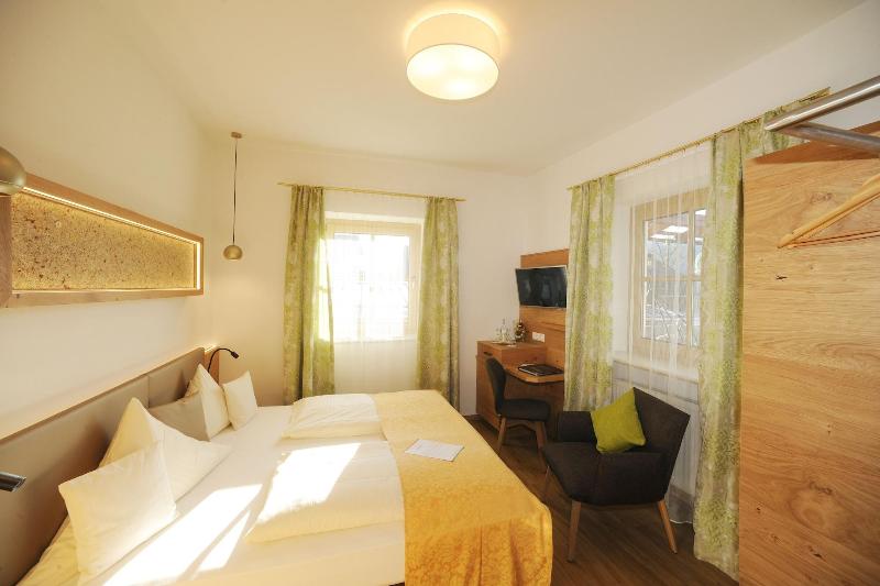 Hotel Rösslwirt - Oda
