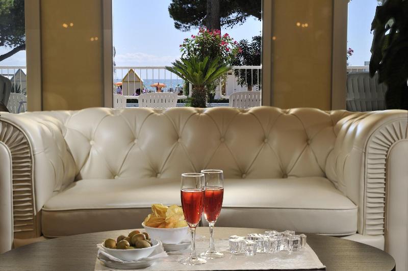 Grand Hotel Playa - Bar