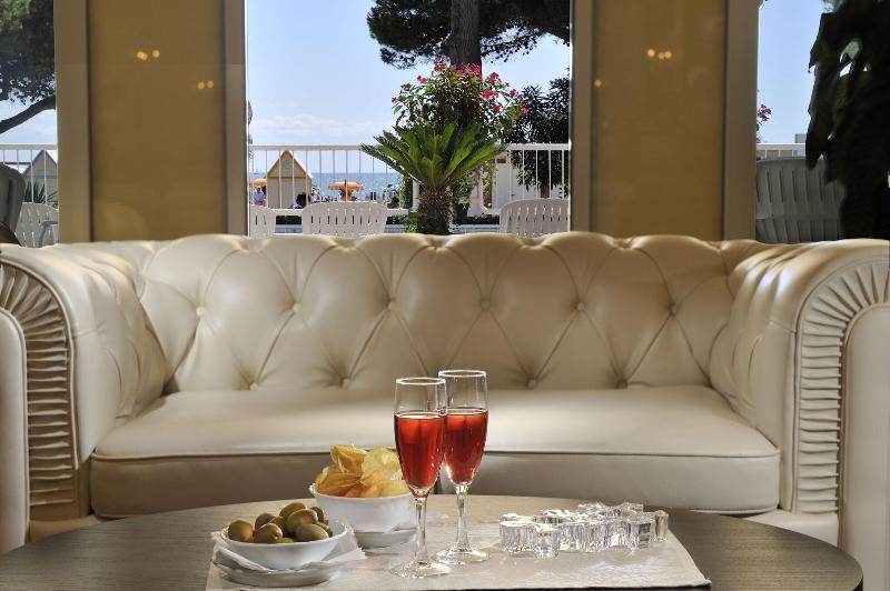 Grand Hotel Playa - Lobi