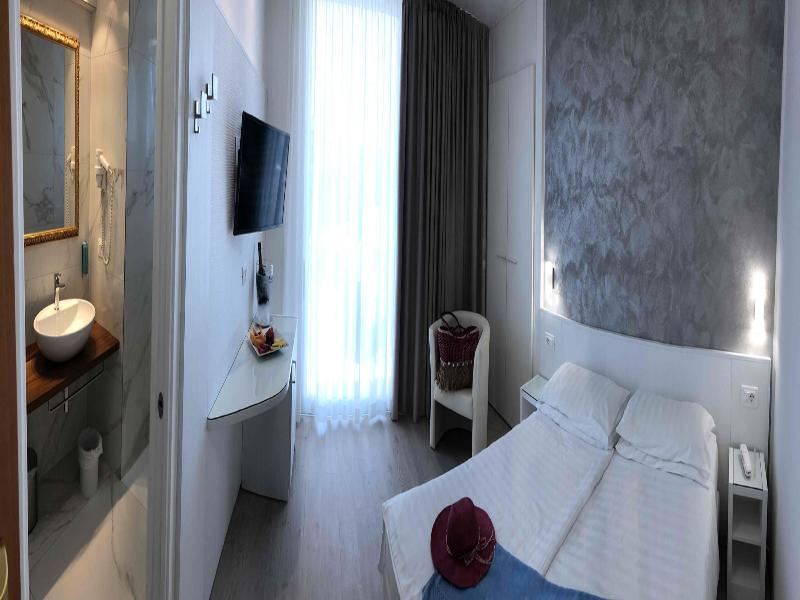 Grand Hotel Playa - Oda