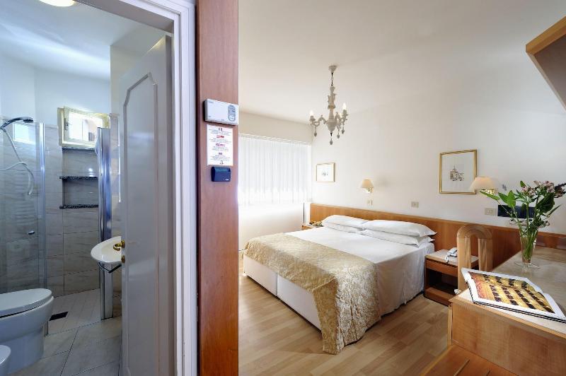 Grand Hotel Playa - Oda