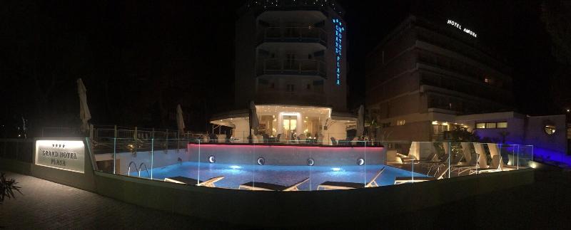 Grand Hotel Playa - Havuz