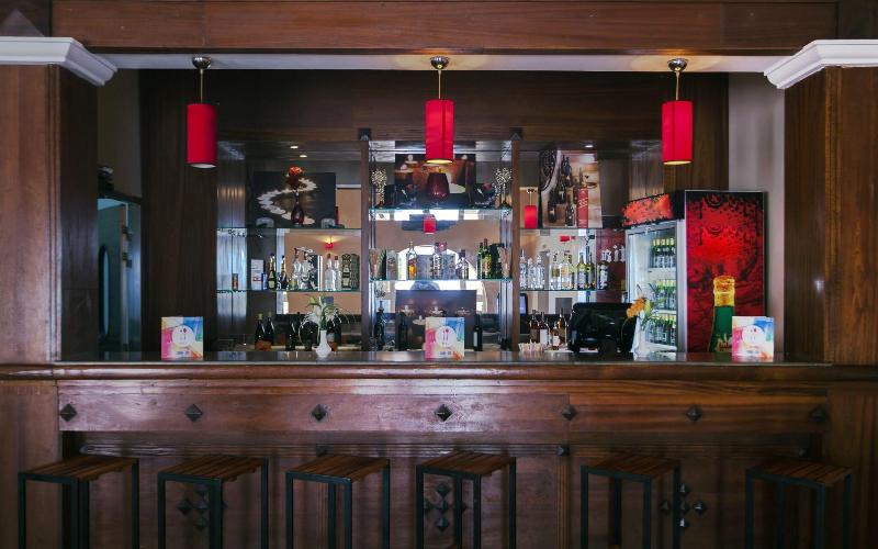 Itropika - Bar