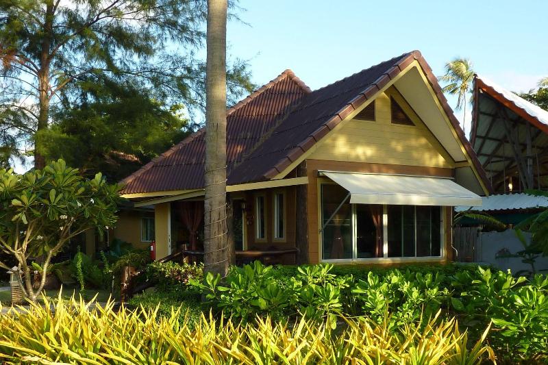 Lanta Castaway Beach Resort - Oda