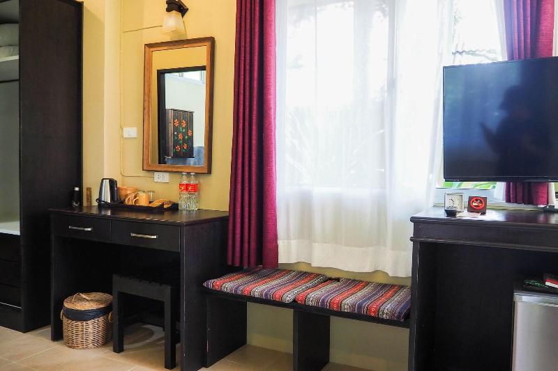 Lanta Castaway Beach Resort - Oda