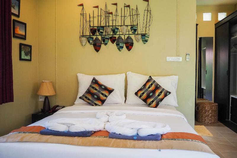 Lanta Castaway Beach Resort - Oda