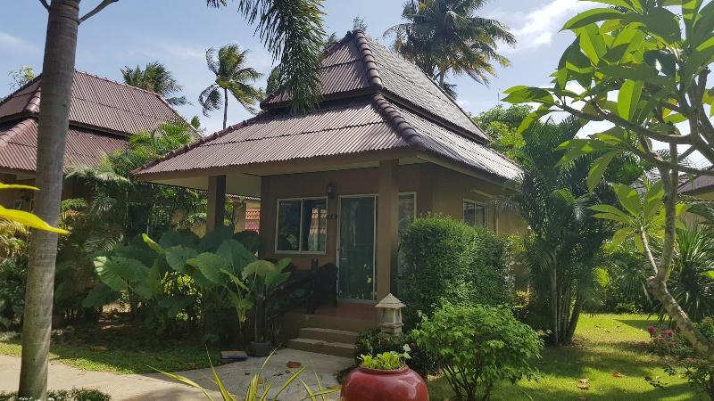 Lanta Castaway Beach Resort - Oda