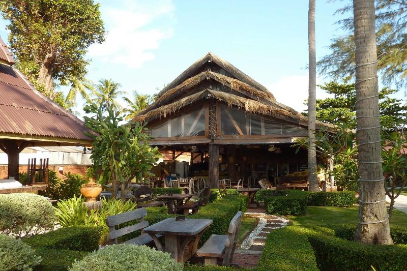 Lanta Castaway Beach Resort - Restoran