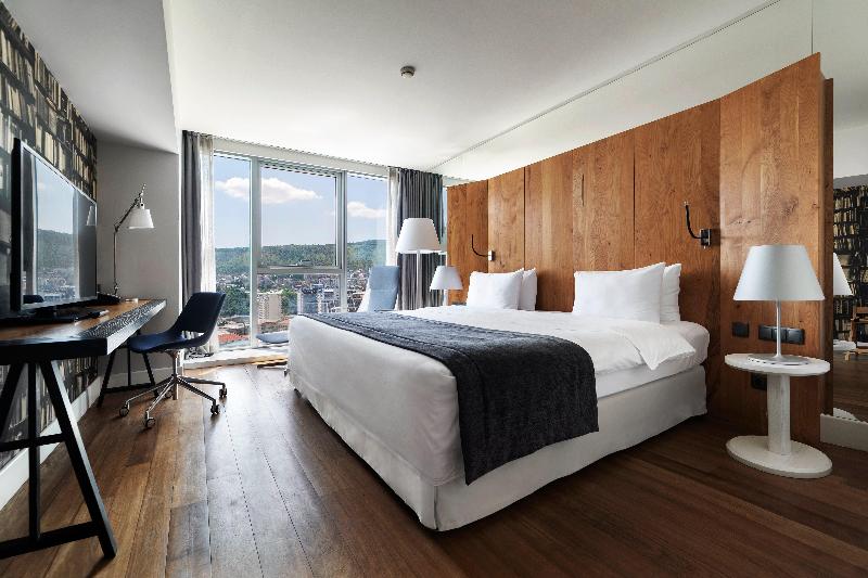 Holiday Inn Tbilisi - Oda