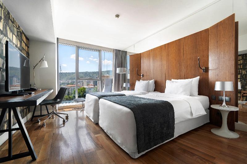 Holiday Inn Tbilisi - Oda
