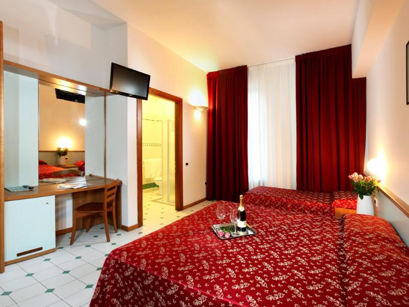 Hotel Mediterraneo - Oda