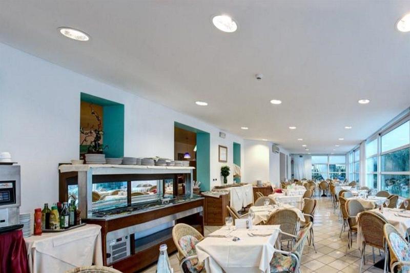 Hotel Mediterraneo - Restoran
