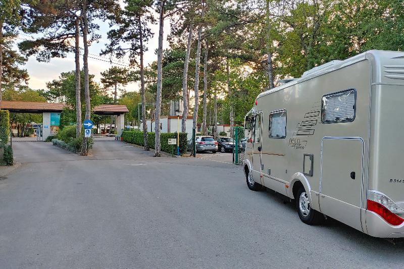 Camping Mare Pineta - Lobi