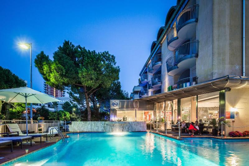 Hotel Park - Havuz