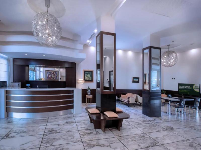 B&B HOTELS Park Hotel Mondovì - Lobi