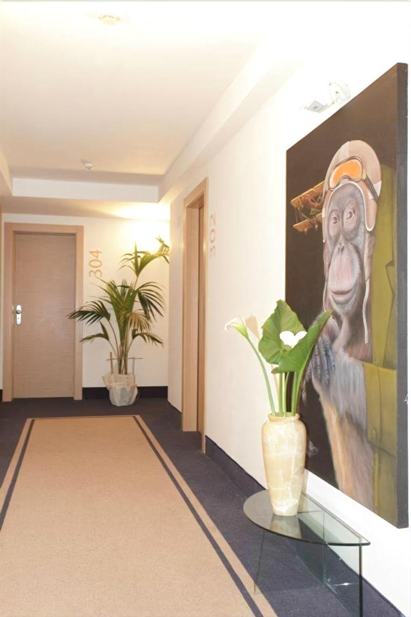 Hotel Martini - Lobi