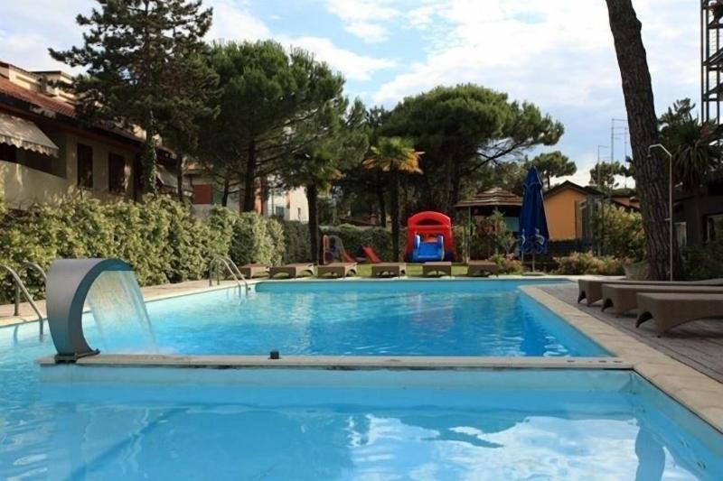 Hotel Martini - Havuz