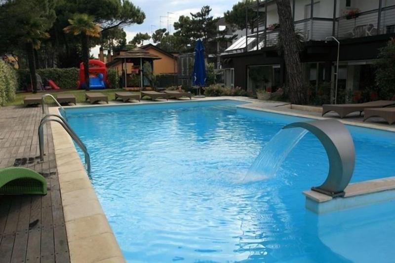 Hotel Martini - Havuz