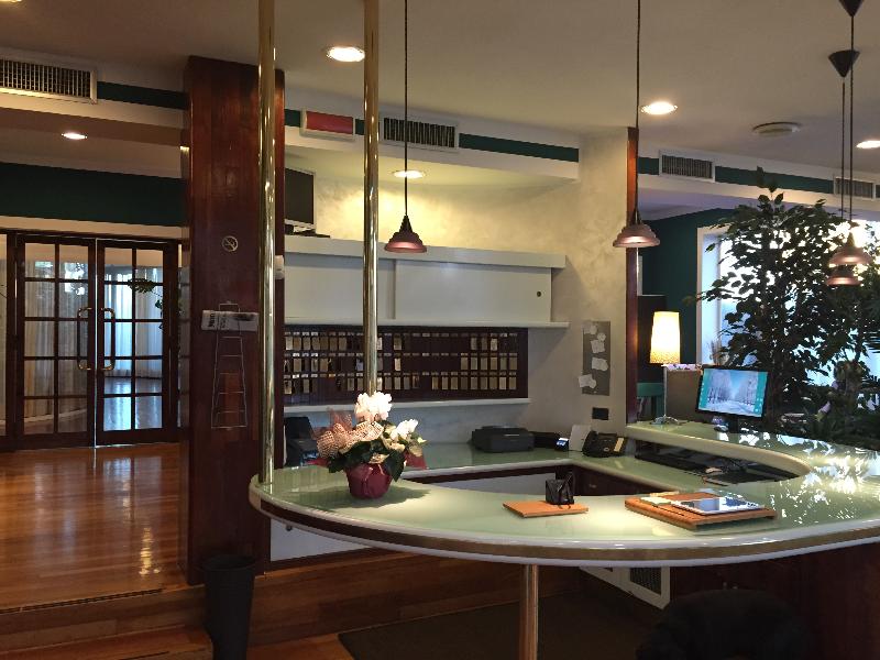 Business Hotel - Lobi