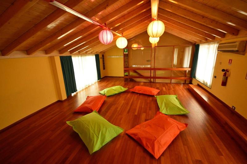 Business Hotel - Lobi