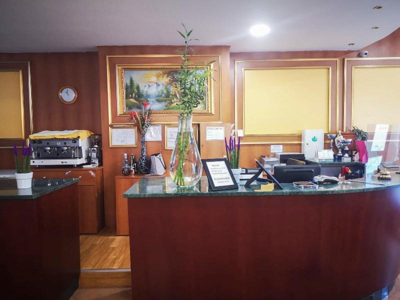 Cavour Resort - Lobi