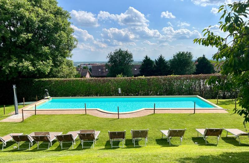 Le Serre Suites & Apartments - Havuz
