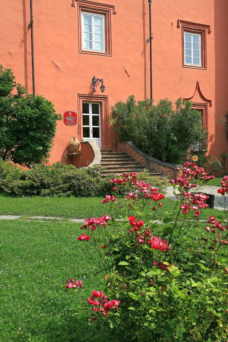 Castello Rosso - Genel
