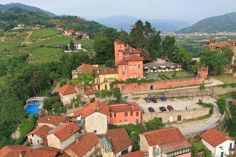 Castello Rosso - Genel