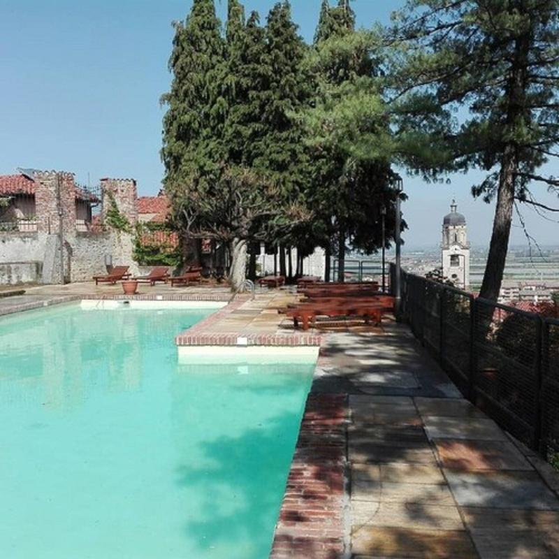 Castello Rosso - Havuz