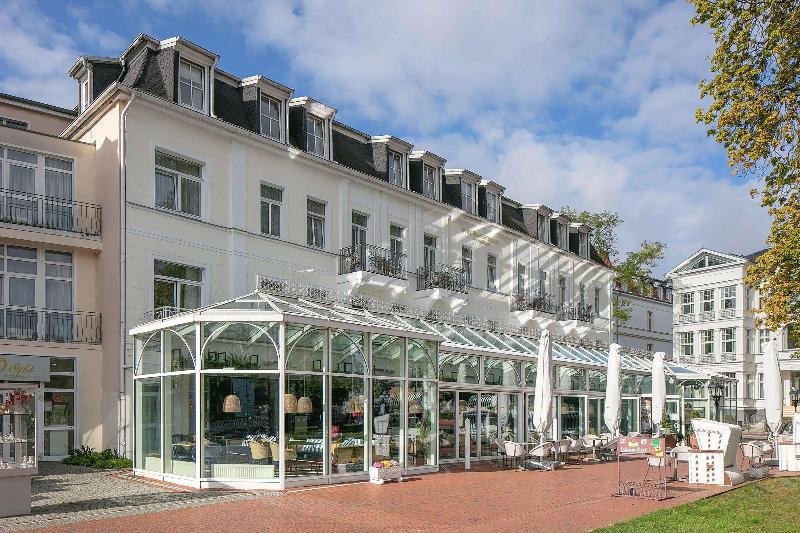 SEETELHOTEL Pommerscher Hof - Genel