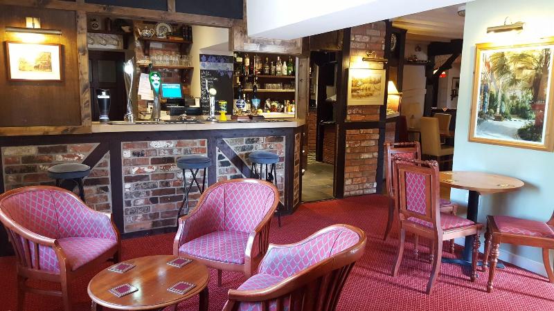 The Walnut Tree - Bar