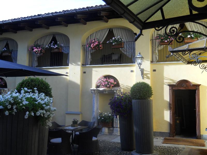 Villa Beccaris - Genel