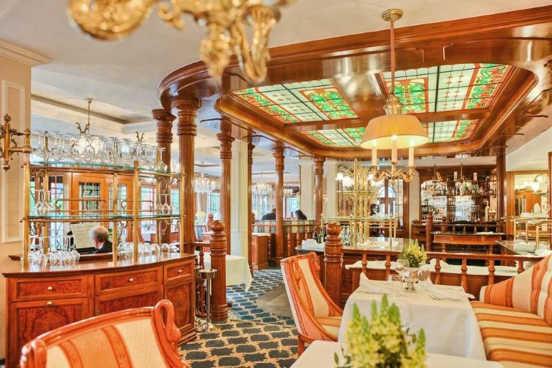 Romantik Seehotel Ahlbecker Hof - Restoran