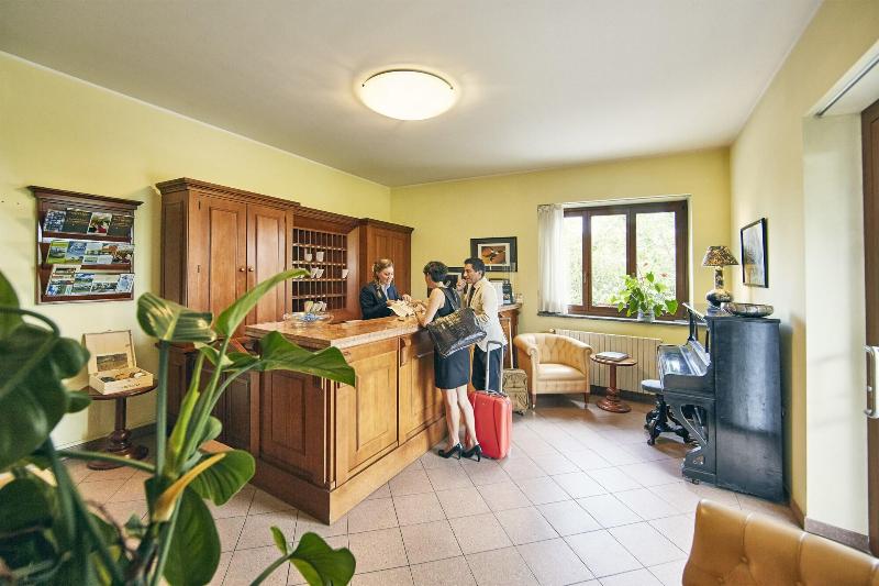 Serravalle Golf Hotel - Lobi